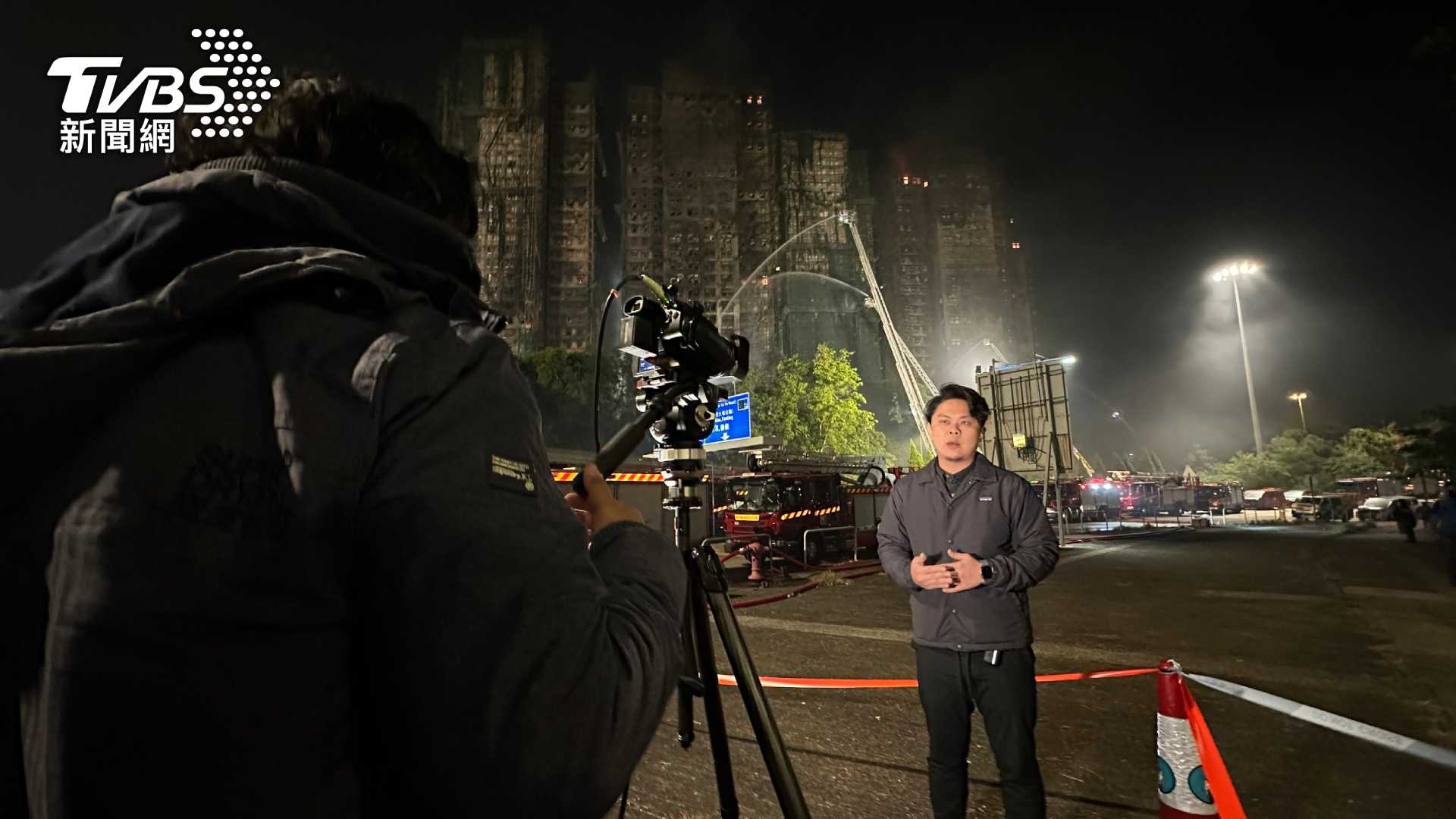 香港大埔宏福苑五級大火 台灣首家抵達現場媒體TVBS直擊最新災情 香港大埔宏福苑五級大火 台灣首家抵達現場媒體TVBS直擊最新災情